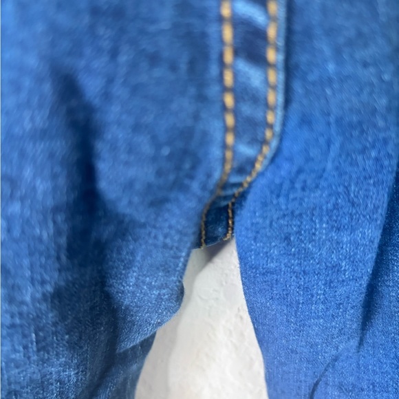 Classic Blue Kids Jeans with Distressed Accents Size 12 - Picture 10 of 13